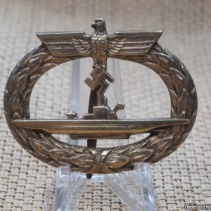 SMGL-1900  Reproduction Uboat badge marked Schwerin *SOLD