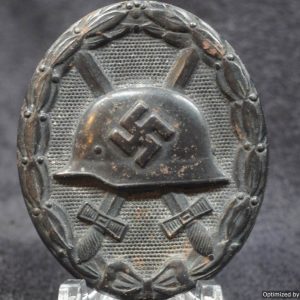 SMGL-2281 Black wound badge unmarked *SOLD
