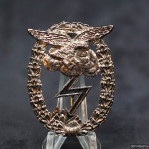SMGL-2341 Reproduction Luftwaffe Ground Assault badge *SOLD