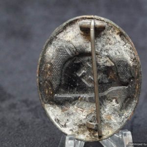 SMGL-2260 Black Wound Badge *SOLD