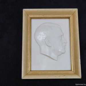 SMGL-2301 Porcelaine Hitler Bust plaque