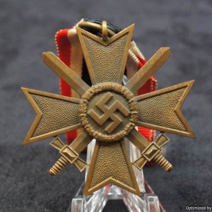 SMGL-2445  War Merit Cross with swords *SOLD