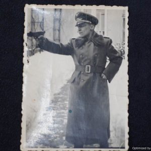 SMGL-24777   Luft officer Shooting pic *SOLD