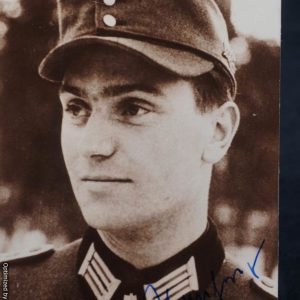SMGP-1097 Para trooper Ernst Graf Strachwitz Signed photo