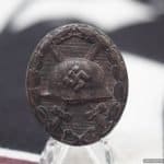 Black Wound Badge Maker 103