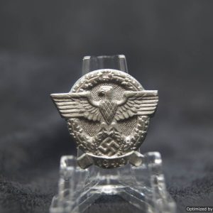 SMGP-1538 Day of the Police pin 1942 *SOLD