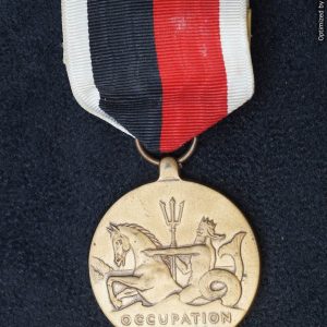 ebSMGP-1571 US NAVY Occupation Service medal *SOLD