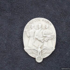 SMGL-135 1935 Tag Der Arbeit Tinnie