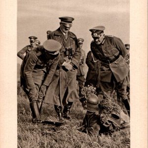 SMGL-2313 Hitler visiting a Soldier Training Postcard