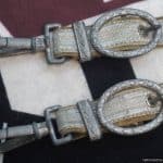 Heer Dagger Hangers with broken box Clip