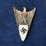 Treuewerk Donation pin