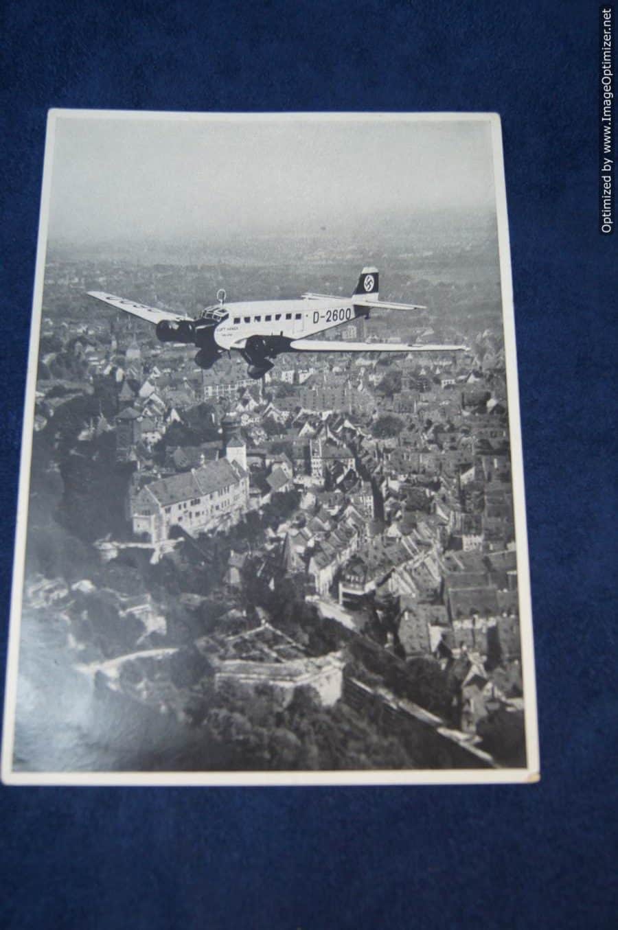 Cigarette insert Hitlers' plane