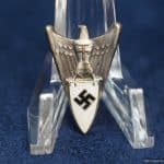 Treuewerk pin