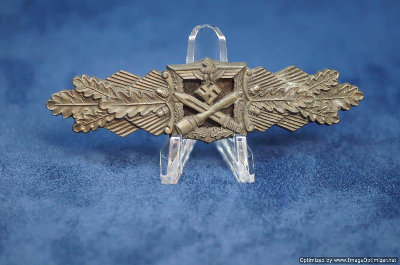 SMGQ-0036 Close Combat Badge by AGMuK