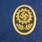 SMGQ-0045 DAF Cap Badge Lieferant No 47