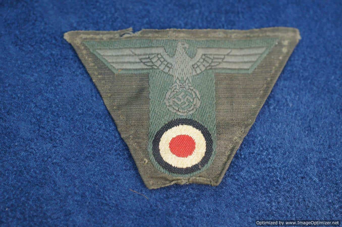 SMGQ-0076 M43 Trapezoid "T" eagle hat removed