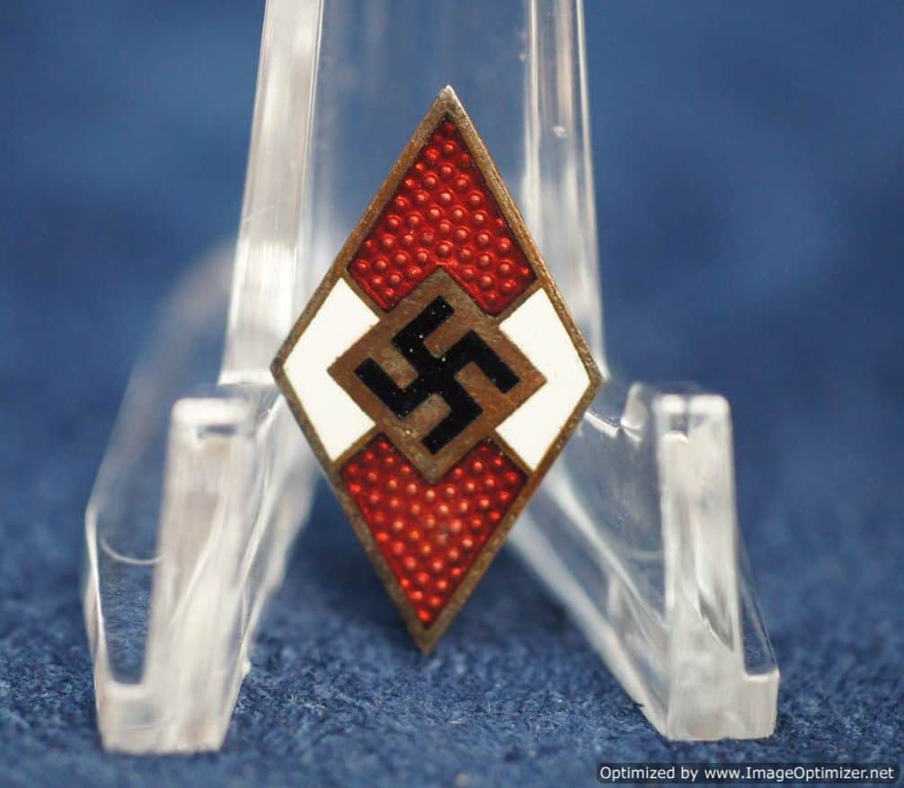 SMGQ-0061 Hitler Youth Member's badge by Ferinand Wagner M1/8