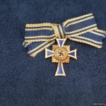 SMGQ-0105 Mini Mothers Cross in Bronze