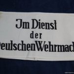 SMGQ-0115Im Dienst der Deutschen Wehrmacht (Helpers Armband)