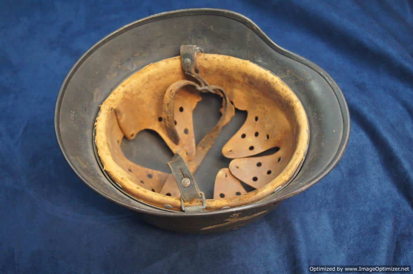 Luftwaffe M40 single decal helmet by Quist
