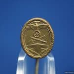West Wall Stick pin