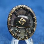 WW2 Black Wound Badge L11 marked by Deumer