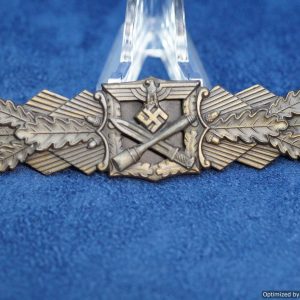 SMGR-0100 Close Combat badge In Bonze by S&L