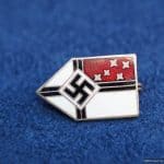 Colonial bund Member pin