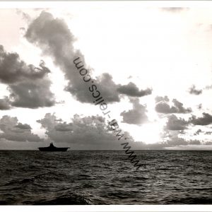 SMGQ-0478 Official 8x10 Navy Department Stock photo High gloss Essex class on Horizon