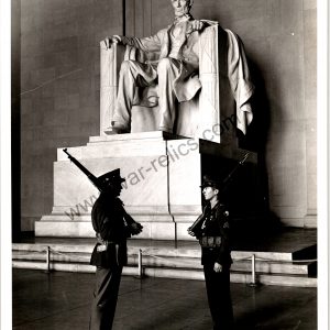 Official 8x10 Glossy Photo Lincoln Memorial with WW2 era Soldiers on guard