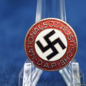 NSDAP Party badge by Apreck u. Vrage M1/90