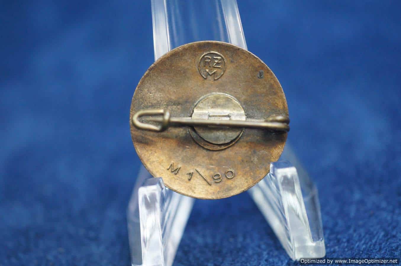 NSDAP Party badge by Apreck u. Vrage M1/90
