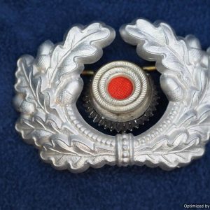 Cockade and wreath