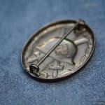 Black wound badge