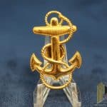 WW2 U.S. Navy Cap badge by Vanguard