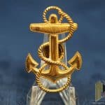 WW2 U.S. Navy Cap badge by Vanguard