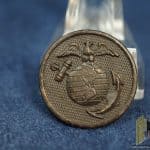 2823 U.S. WWI Marine Right Collar Disc