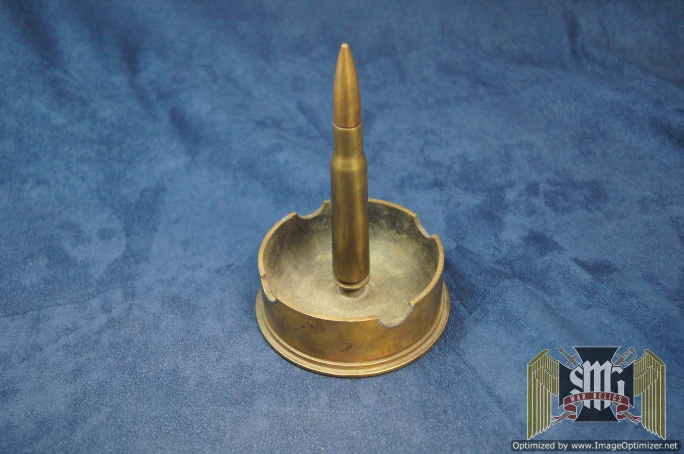 Cigarette/ Cigar ash tray using 1942 shell