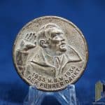 1933 WHW 1934 Der Fuhrer Dankt badge