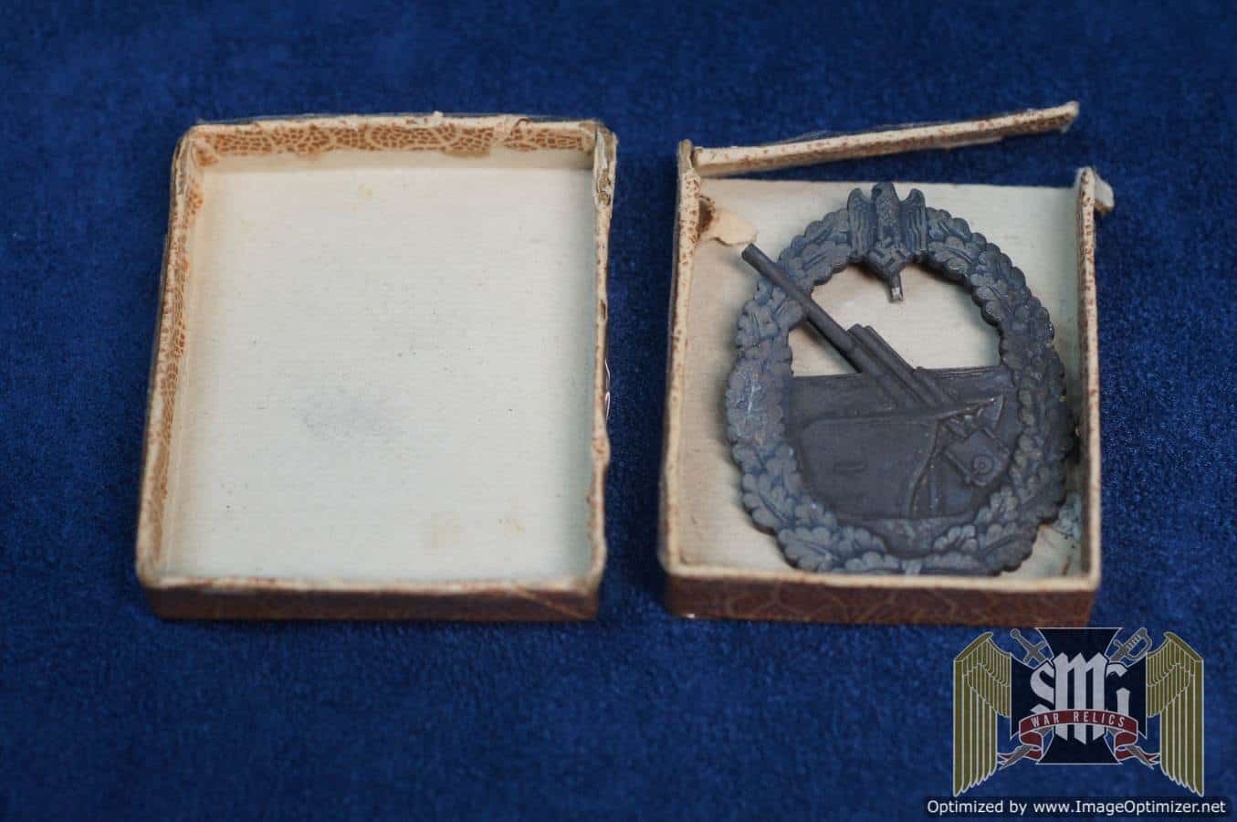SMGM-0139 French Made Coastal Artillery Badge Damaged