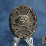 Black wound badge by Deumer marked L/11