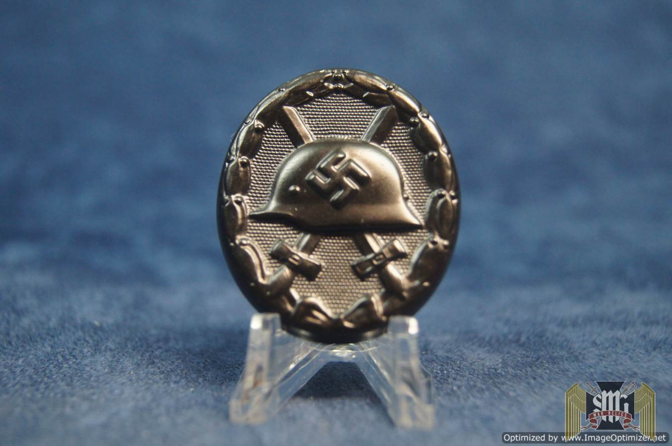 SMGM-3428 Black wound Badge By Carl Wild Marked 107
