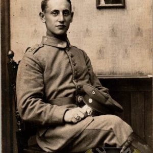 SMGM-3389 WW1 post card German Uniform (buckle)