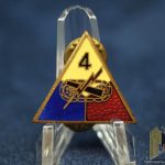 WW2 period 4th armored DI/DUI pin