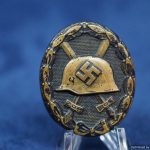 Black wound Badge unmarked