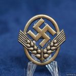RADwj Cap badge