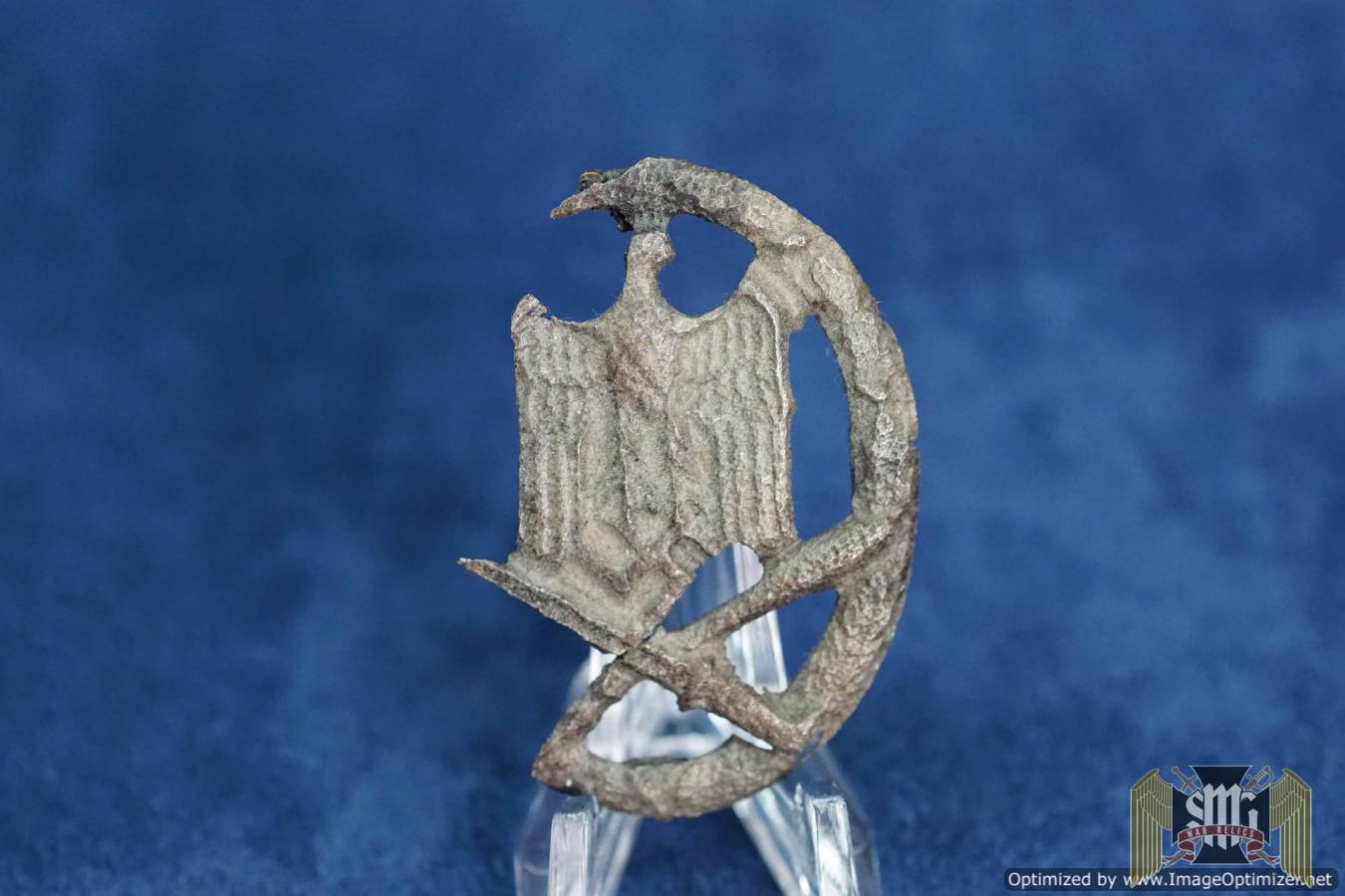 Ground dug General Assault badge hollow back