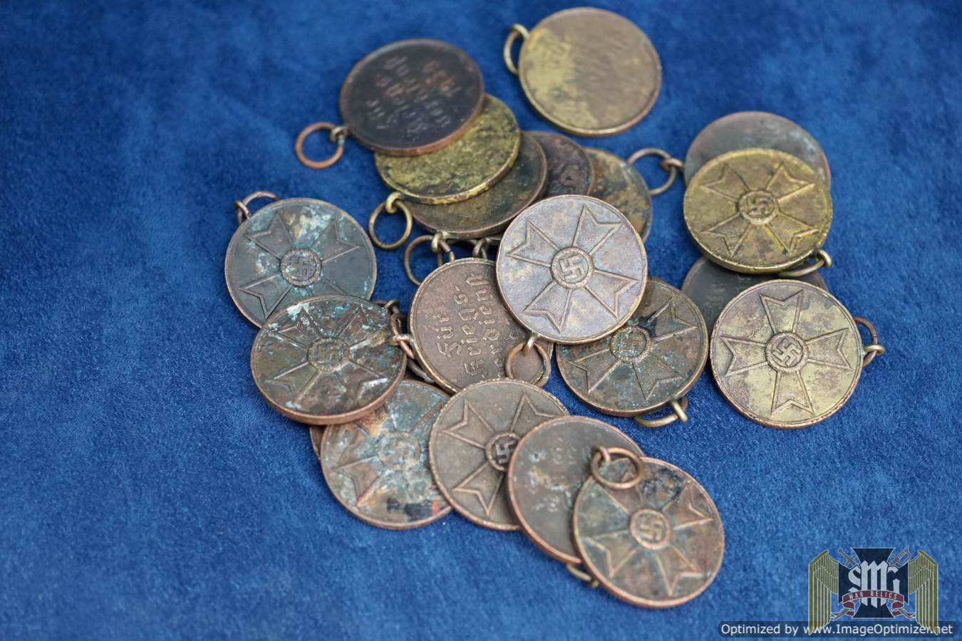 Ground dug War Merit Medals Grade B