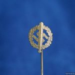 SA Sports Award Stick pin marked "6"