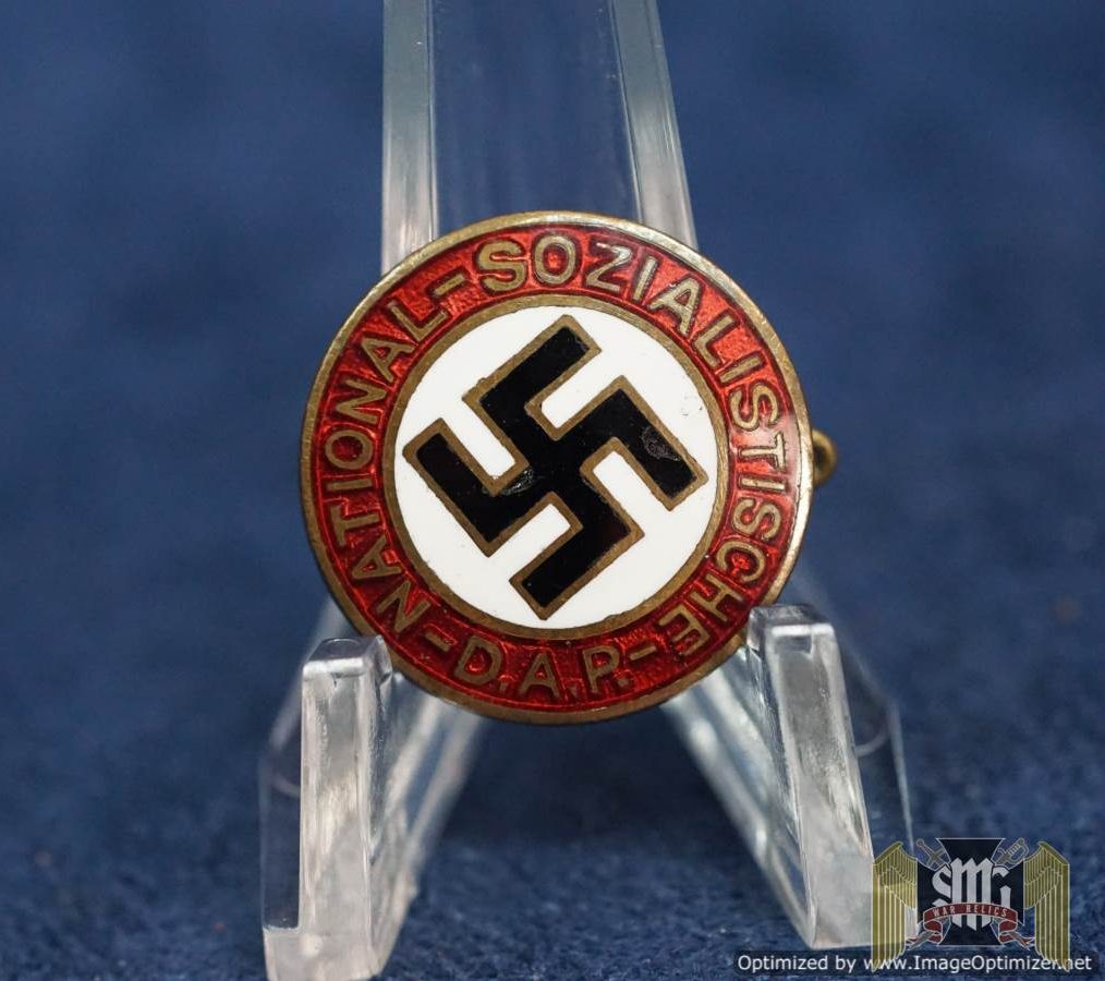NSDAP Party Badge by M1/76 – Hillenbrand & Bröer, Lüdenscheid